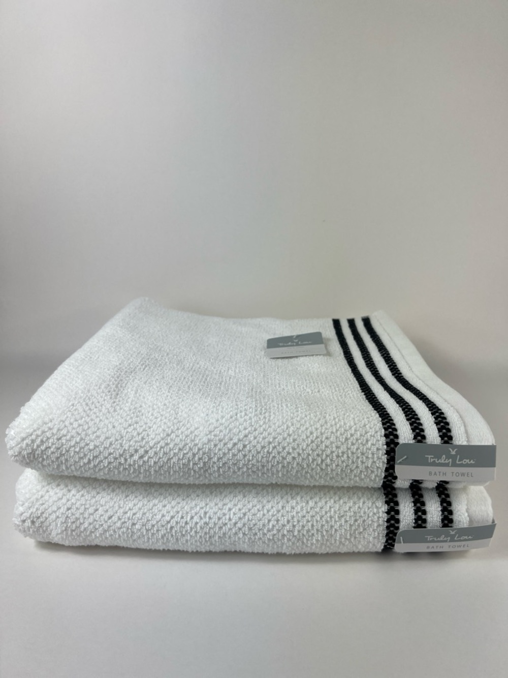 Truly Lou Bath Towels Soft White Cotton with Black Stripe Trim Set of 2 NEW